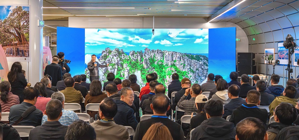 活動現場,文旅星推官推介忻州。